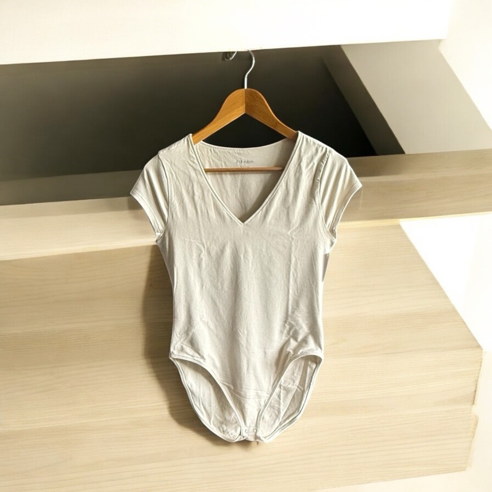 Women’s Old Navy Fitted Bodysuit! Medium!